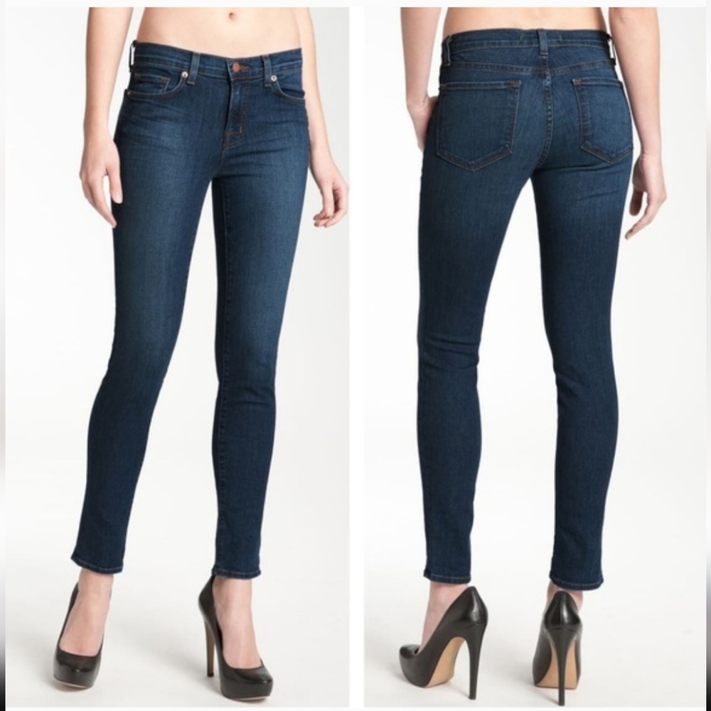 J Brand Skinny Mid Rise Jeans in Pure Wash - Size 26 Vintage
